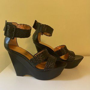 BCBGeneration BG-Candiss Black Wedge Platform Sandal Womens Size 10